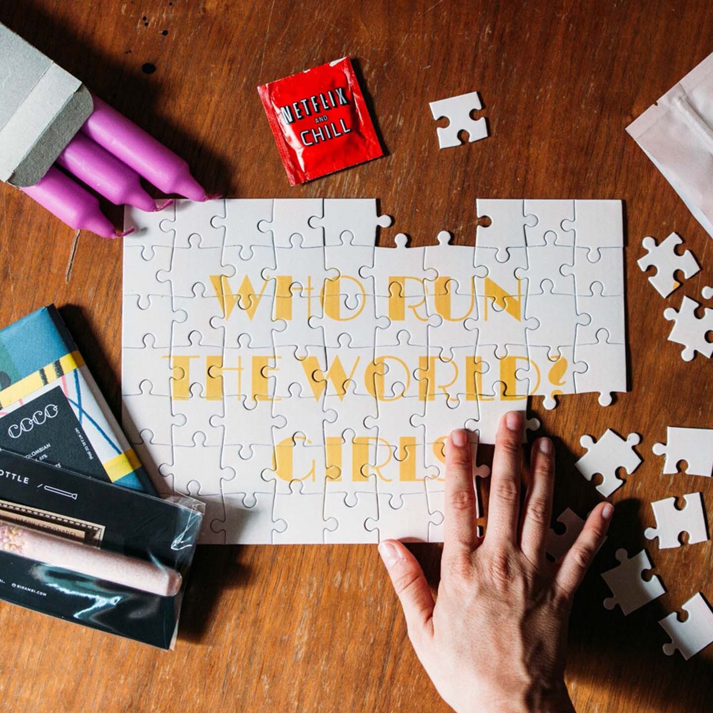 Puzzle - Who run the world ?